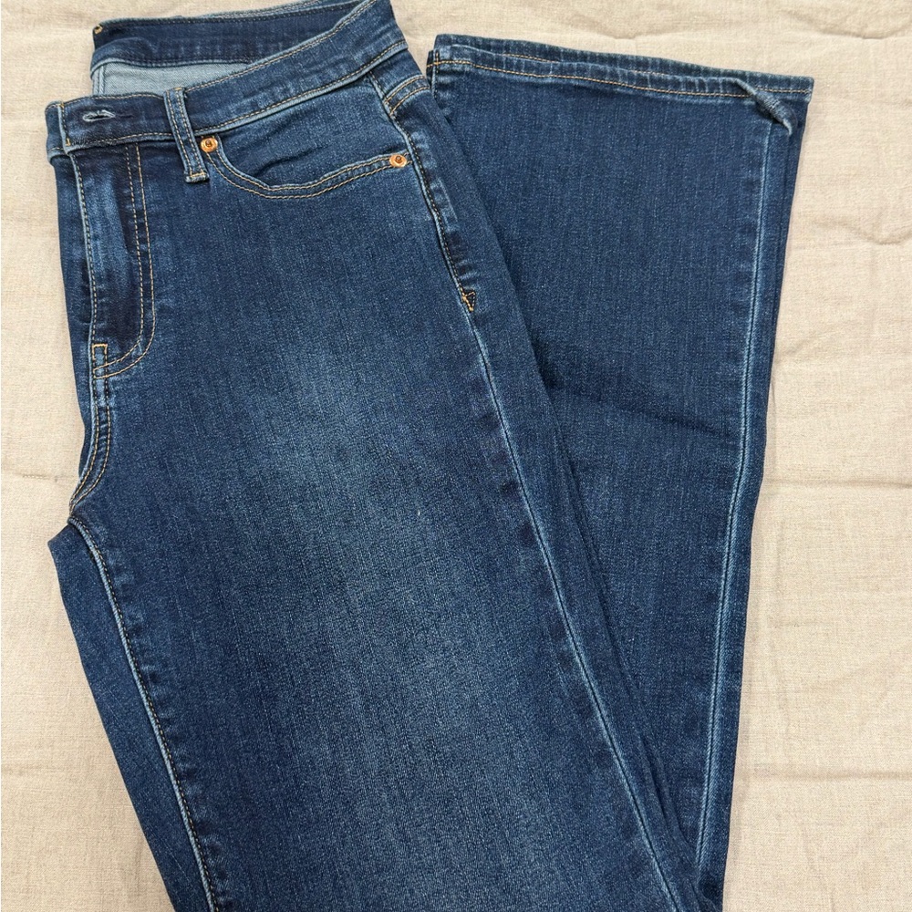 Gap BNWT Mid Rise stretch boot, 29 short